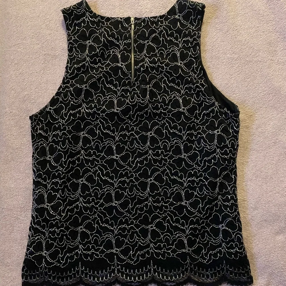 Elle women’s black and white top - Picture 2 of 4